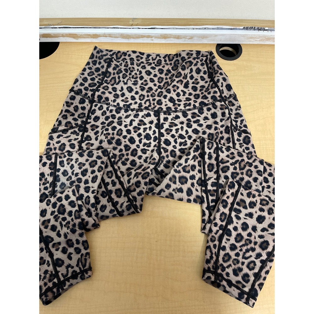 High Rise Leopard Print Leggings with Side Pockets Animal Print Athletic Tights